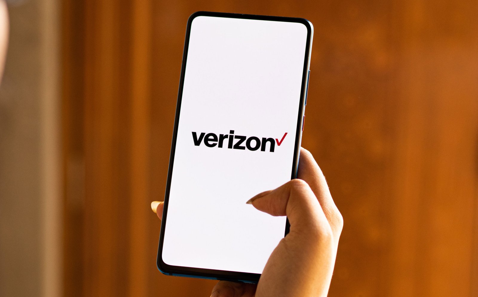what is the difference between message and message plus on verizon